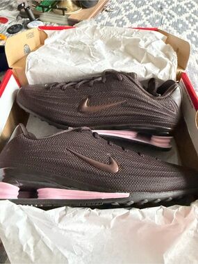 Nike Shox Z Running Sneaker US size 8
